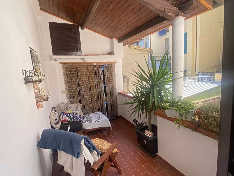 Immagine 5 di Appartamento in vendita  a Viareggio