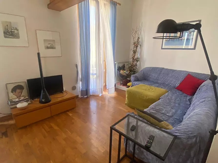 Immagine 4 di Appartamento in vendita  a Viareggio