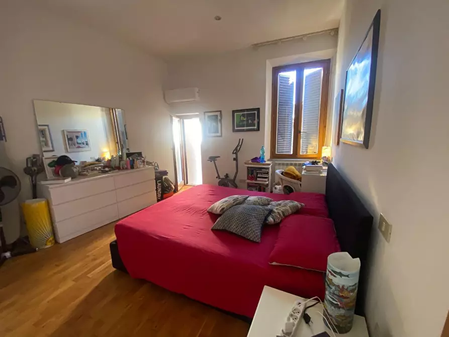 Immagine 6 di Appartamento in vendita  a Viareggio