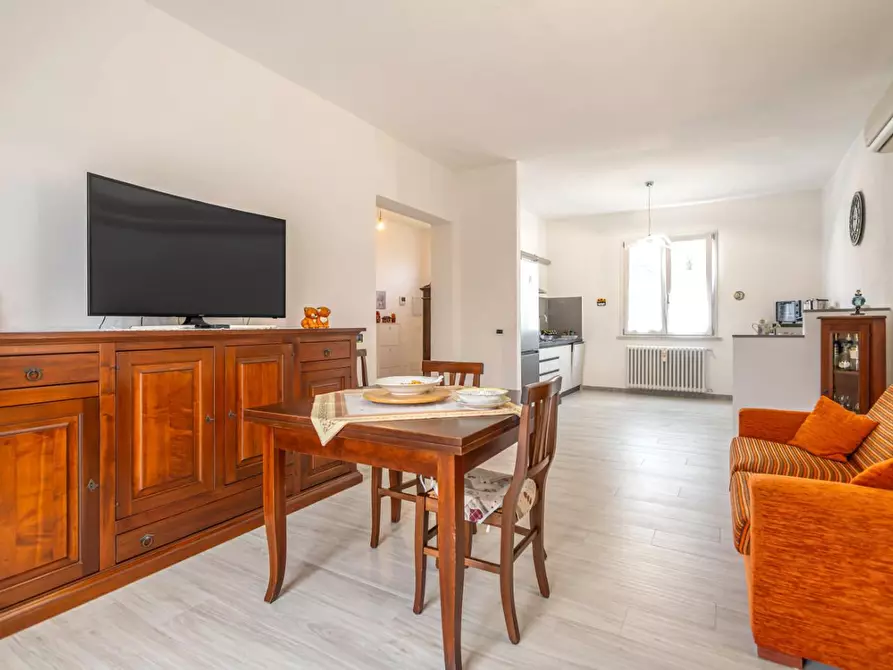 Immagine 7 di Casa semindipendente in vendita  a Cascina