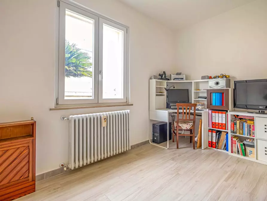 Immagine 16 di Casa semindipendente in vendita  a Cascina