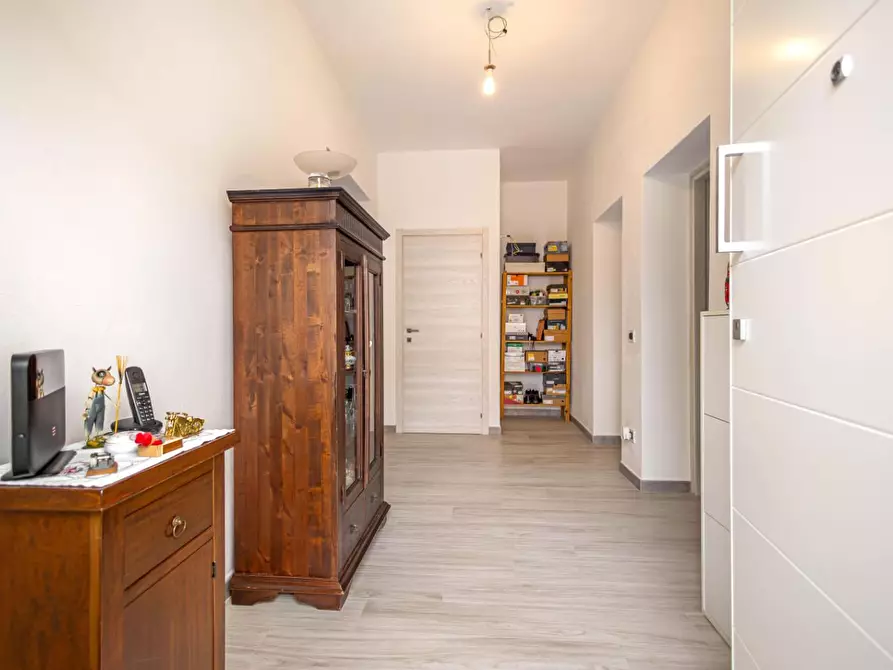 Immagine 4 di Casa semindipendente in vendita  a Cascina