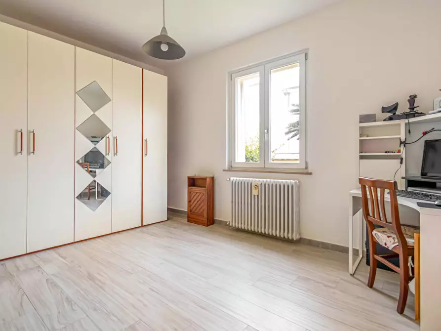 Immagine 15 di Casa semindipendente in vendita  a Cascina