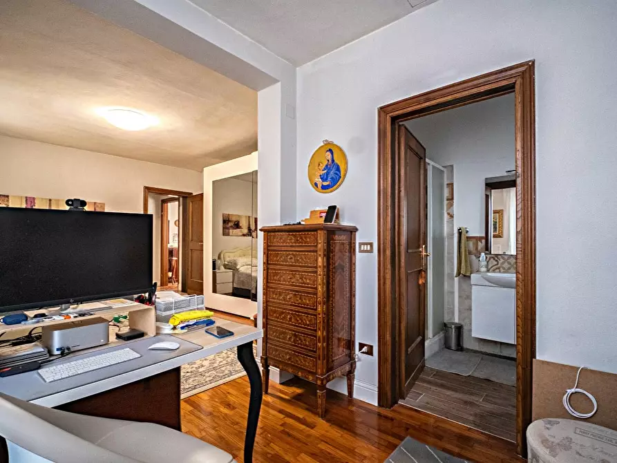 Immagine 19 di Villa in vendita  a San Giuliano Terme