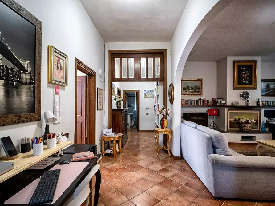 Immagine 8 di Villa in vendita  a San Giuliano Terme