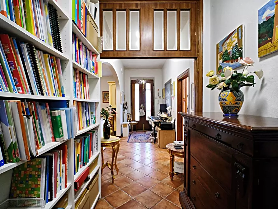 Immagine 9 di Villa in vendita  a San Giuliano Terme