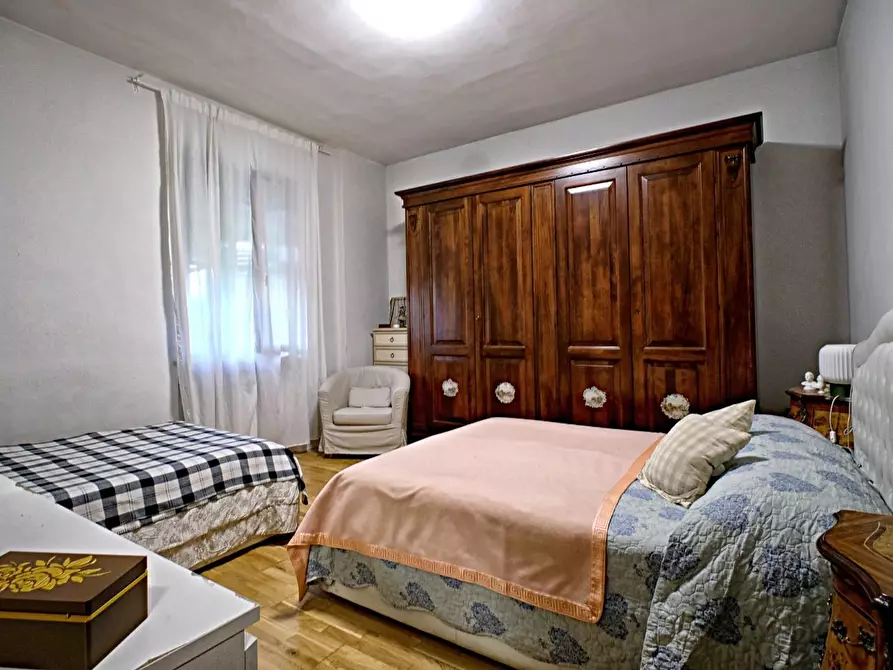 Immagine 14 di Villa in vendita  a San Giuliano Terme