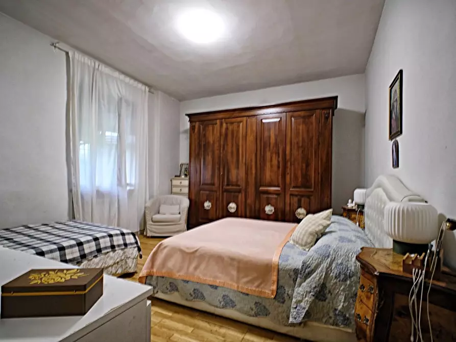 Immagine 12 di Villa in vendita  a San Giuliano Terme