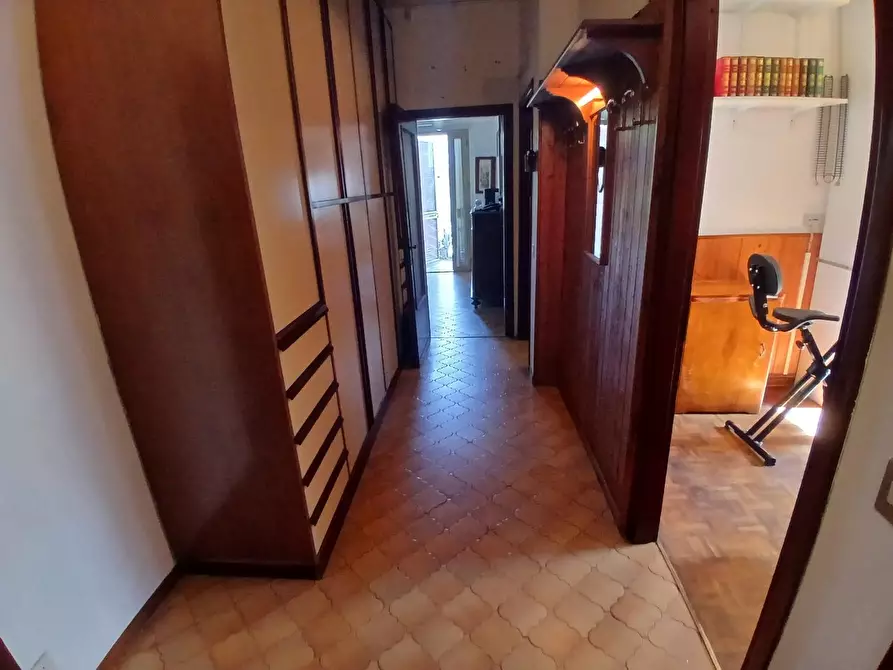 Immagine 9 di Appartamento in vendita  a San Giuliano Terme