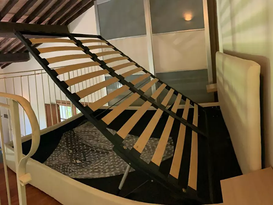 Immagine 10 di Loft/Open space in affitto  a Pisa