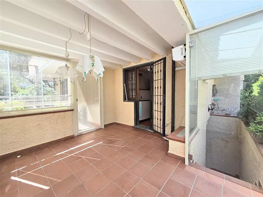 Immagine 25 di Villa in vendita  a Massa