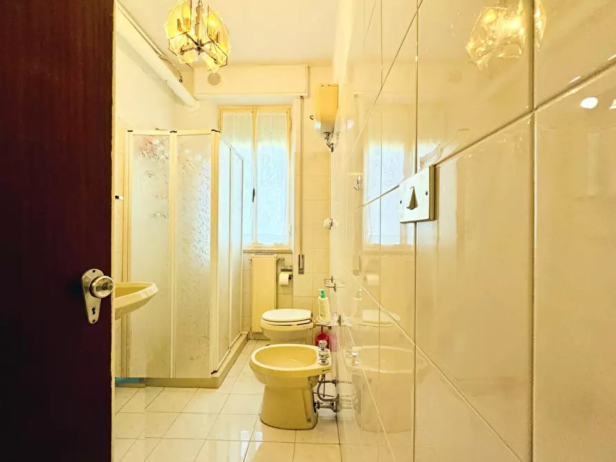 Immagine 21 di Appartamento in vendita  a Camaiore