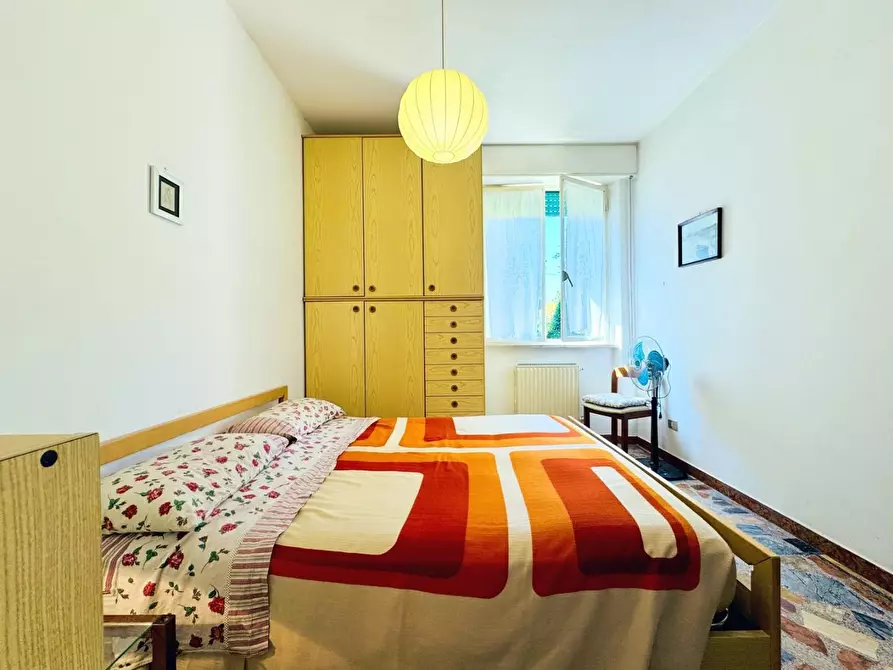 Immagine 18 di Appartamento in vendita  a Camaiore