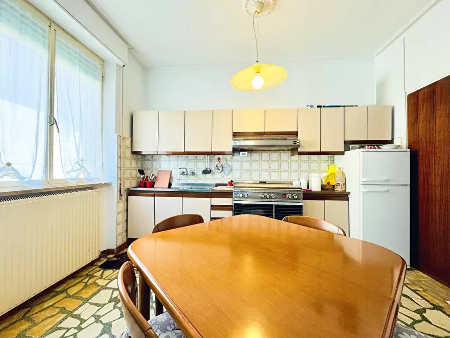 Immagine 7 di Appartamento in vendita  a Camaiore