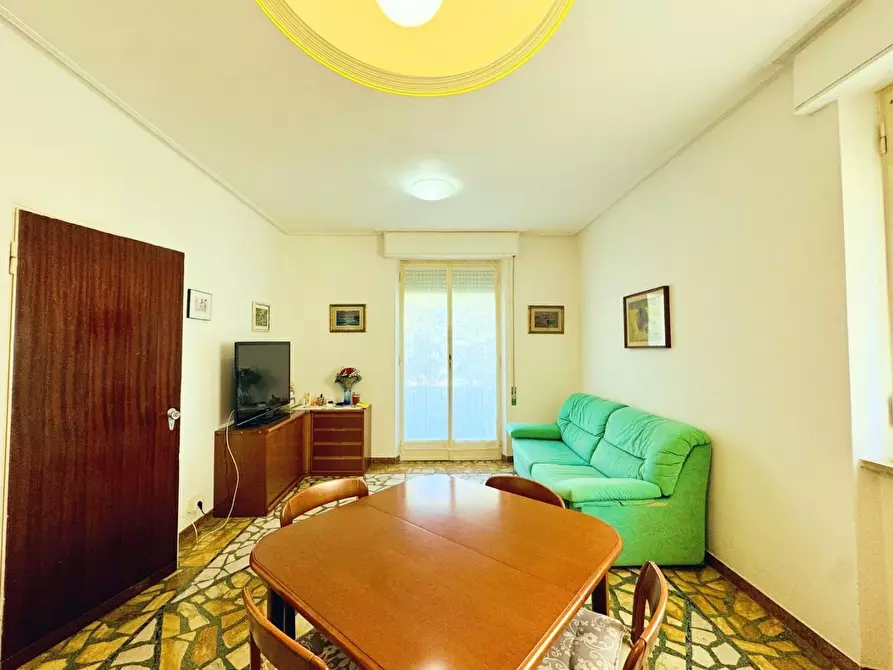 Immagine 9 di Appartamento in vendita  a Camaiore