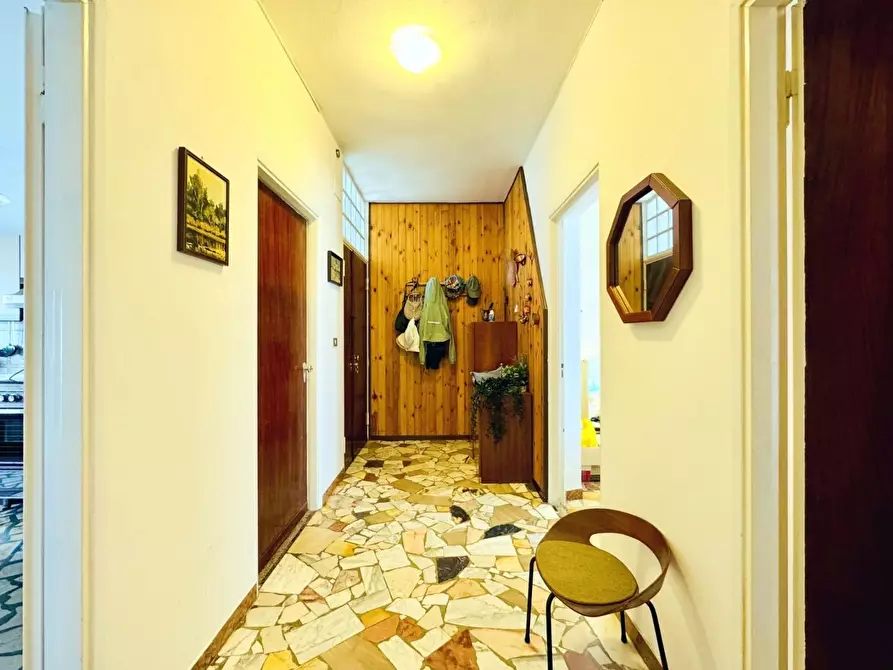 Immagine 24 di Appartamento in vendita  a Camaiore