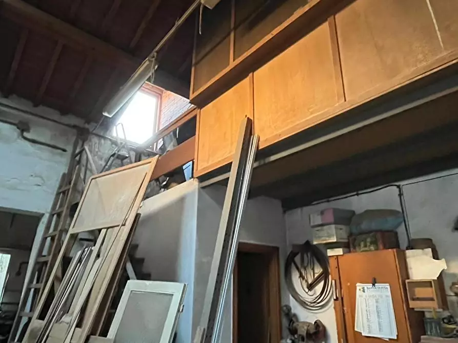 Immagine 11 di Laboratorio in vendita  a Cascina