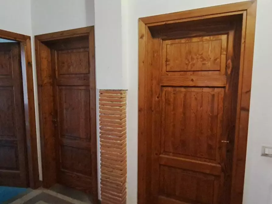 Immagine 4 di Villa in vendita  a Cascina