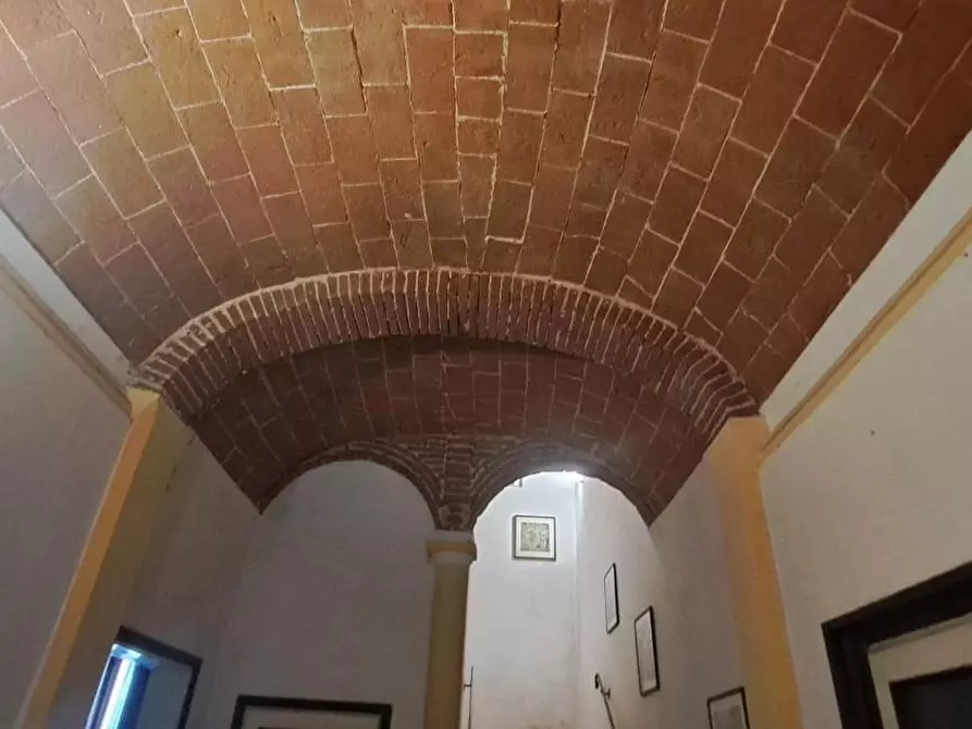 Immagine 9 di Villa in vendita  a Cascina