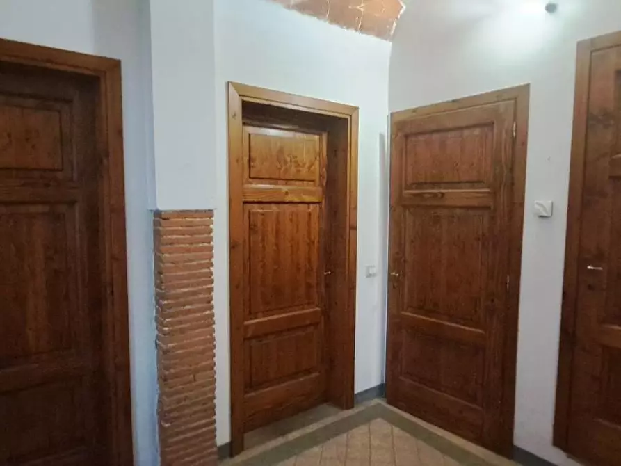 Immagine 5 di Villa in vendita  a Cascina