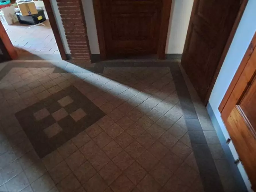 Immagine 7 di Villa in vendita  a Cascina