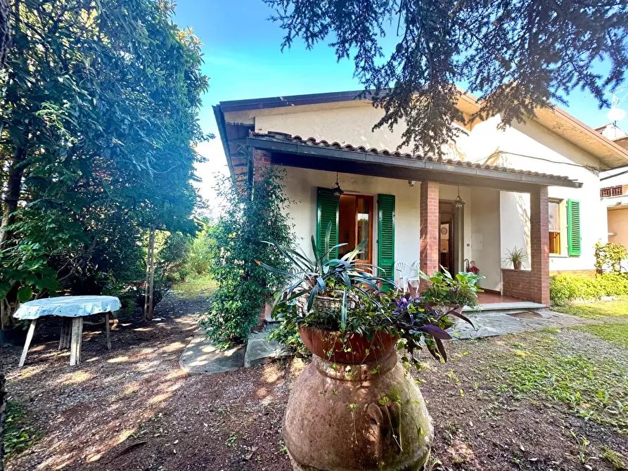 Immagine 1 di Villa in vendita  a Empoli