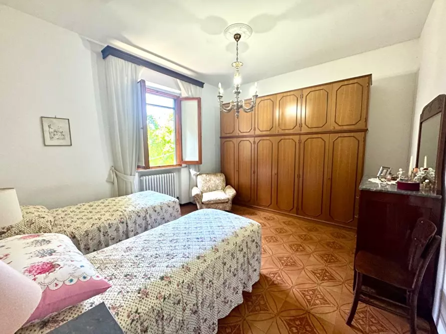 Immagine 17 di Villa in vendita  a Empoli