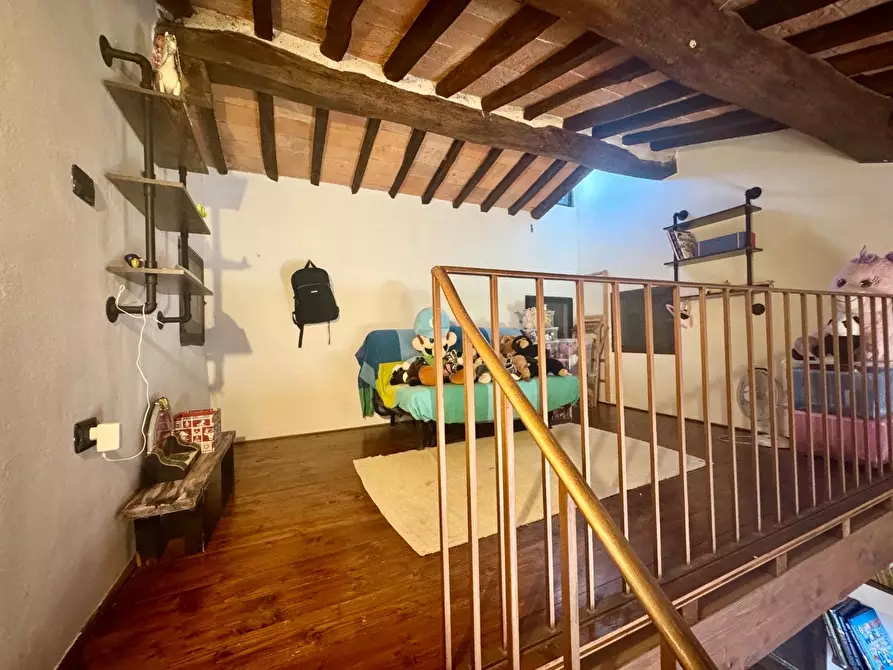 Immagine 2 di Casa colonica in vendita  a Santa Croce Sull'arno