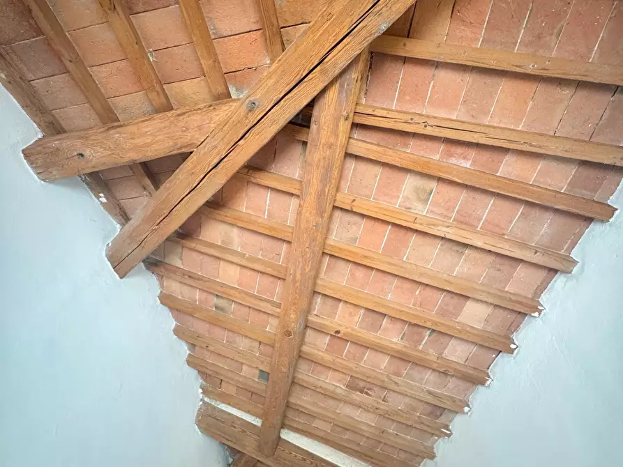 Immagine 3 di Casa colonica in vendita  a Santa Croce Sull'arno
