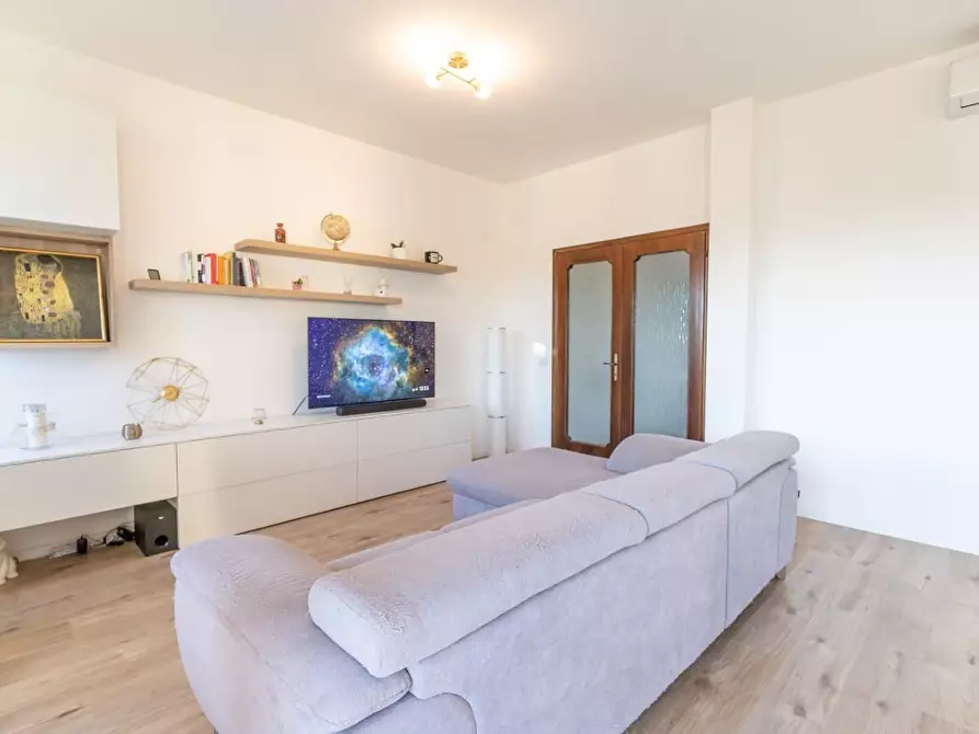 Immagine 2 di Casa semindipendente in vendita  a Ponsacco