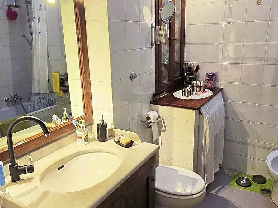 Immagine 29 di Appartamento in vendita  a Pisa