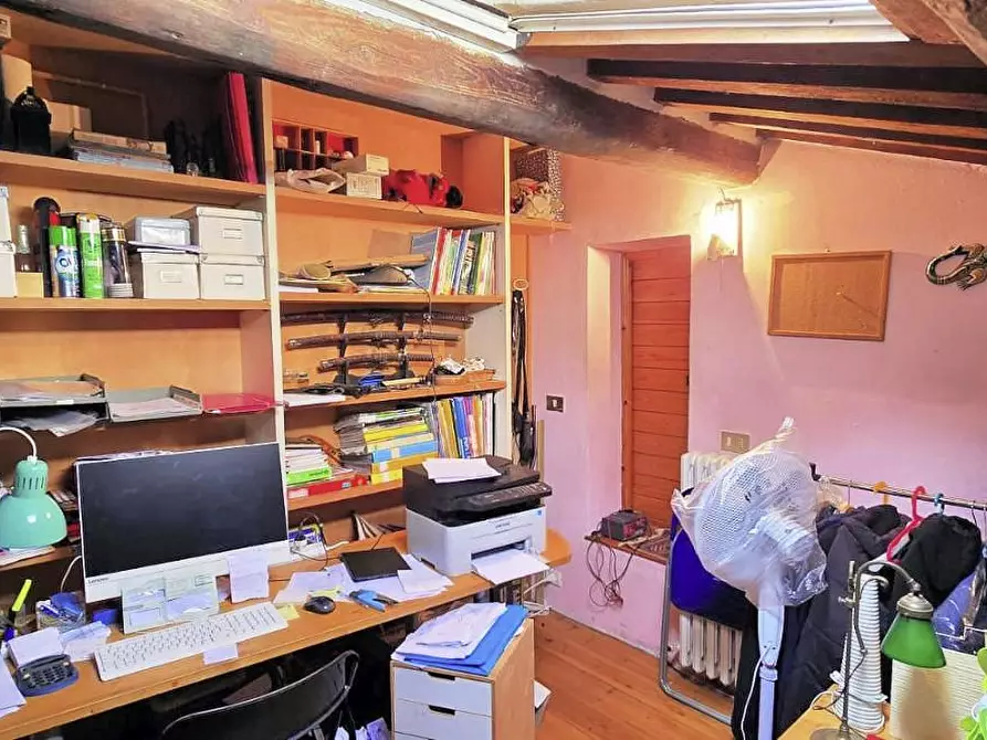 Immagine 30 di Appartamento in vendita  a Pisa