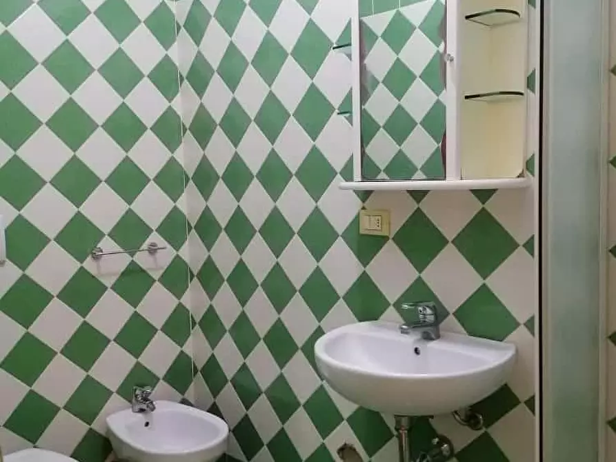 Immagine 7 di Appartamento in vendita  a Carrara