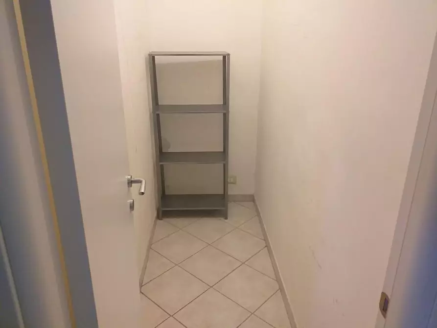 Immagine 9 di Appartamento in vendita  a Carrara