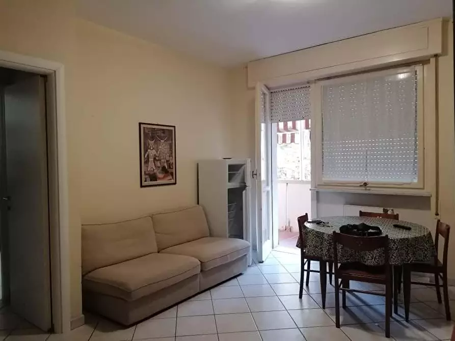 Immagine 3 di Appartamento in vendita  a Carrara