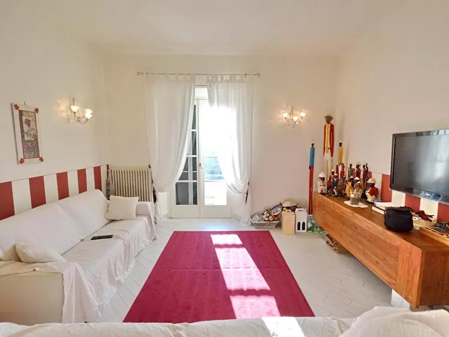 Immagine 4 di Appartamento in vendita  a Forte Dei Marmi