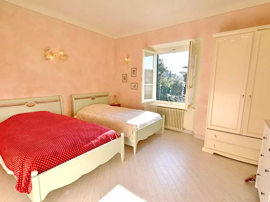 Immagine 8 di Appartamento in vendita  a Forte Dei Marmi