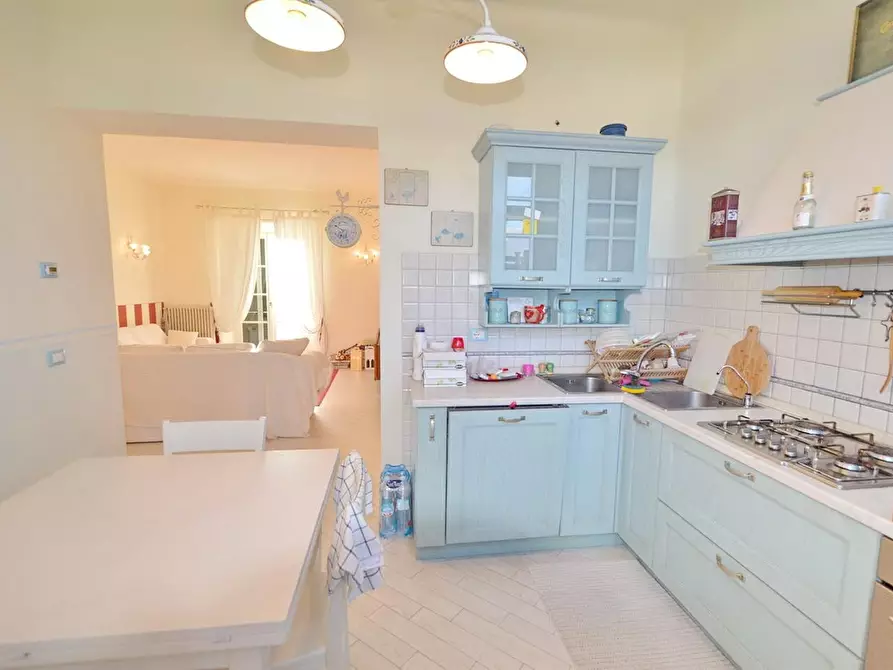 Immagine 7 di Appartamento in vendita  a Forte Dei Marmi