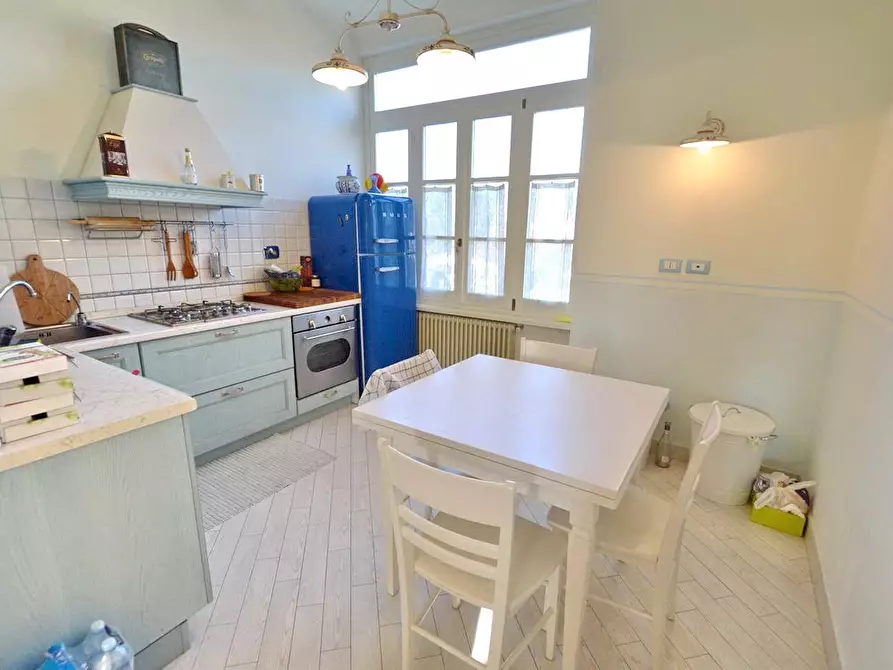 Immagine 5 di Appartamento in vendita  a Forte Dei Marmi