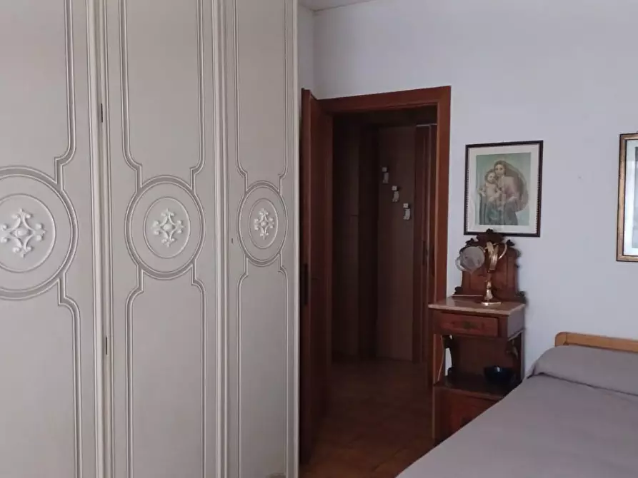 Immagine 3 di Appartamento in vendita  a Carrara