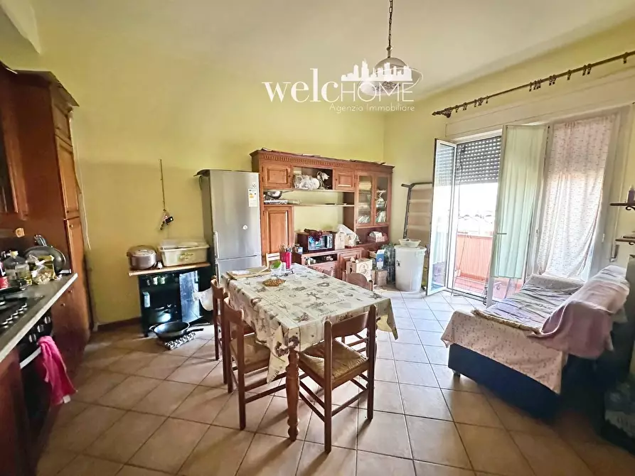 Immagine 5 di Appartamento in vendita  a Campi Bisenzio