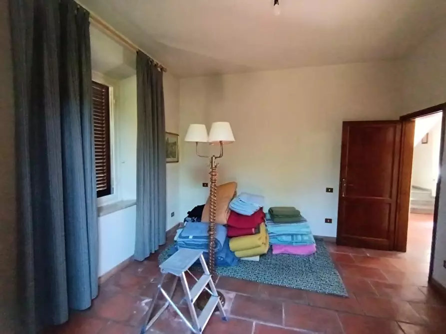 Immagine 14 di Villa in vendita  a Lucca