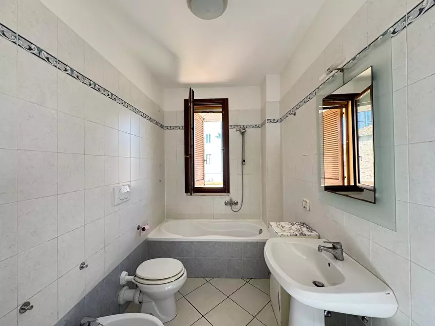 Immagine 17 di Appartamento in vendita  a Empoli