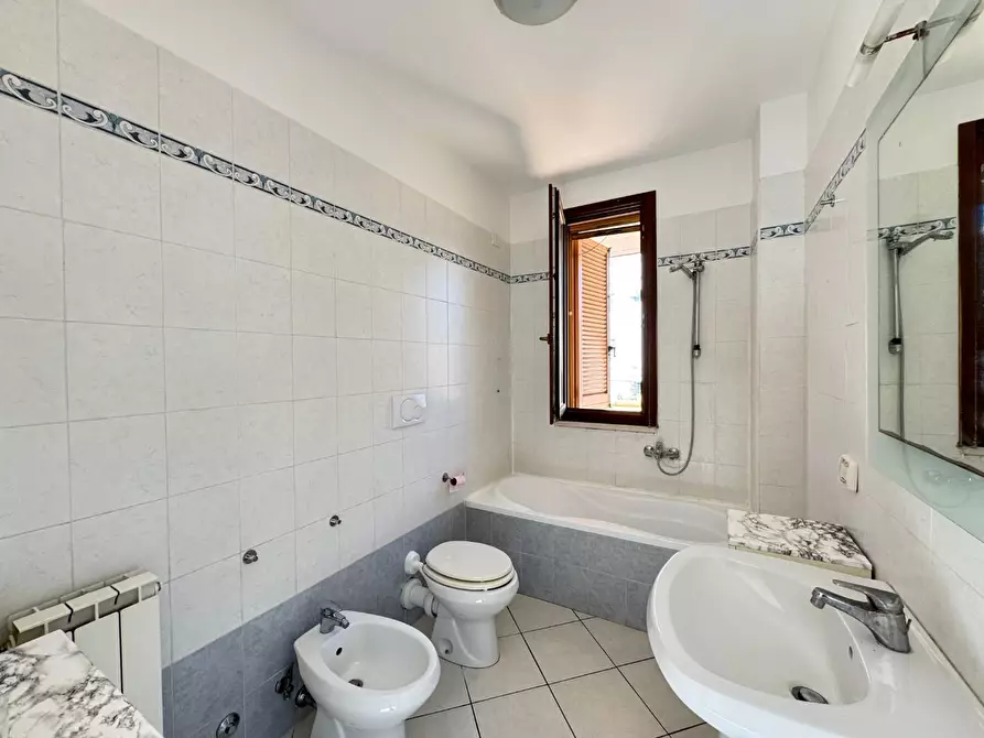 Immagine 18 di Appartamento in vendita  a Empoli