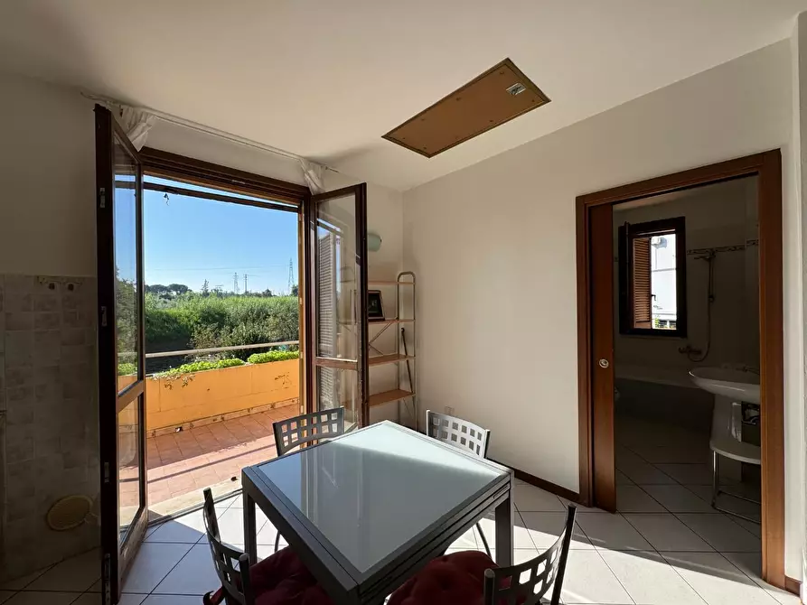 Immagine 10 di Appartamento in vendita  a Empoli