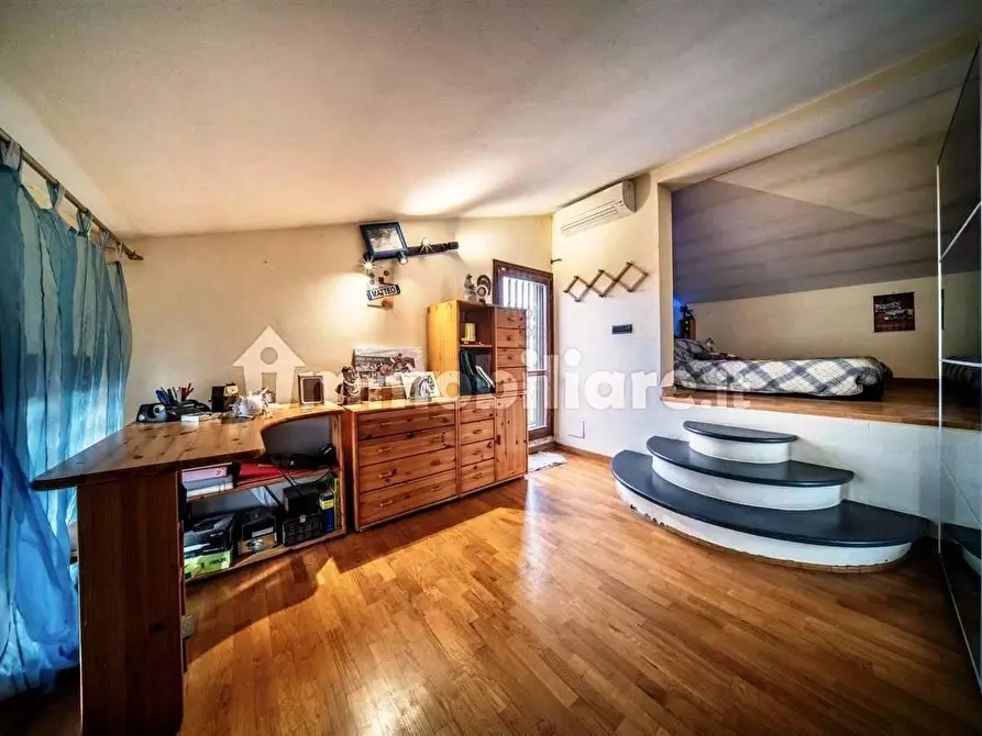 Immagine 10 di Casa bifamiliare in vendita  a San Giuliano Terme