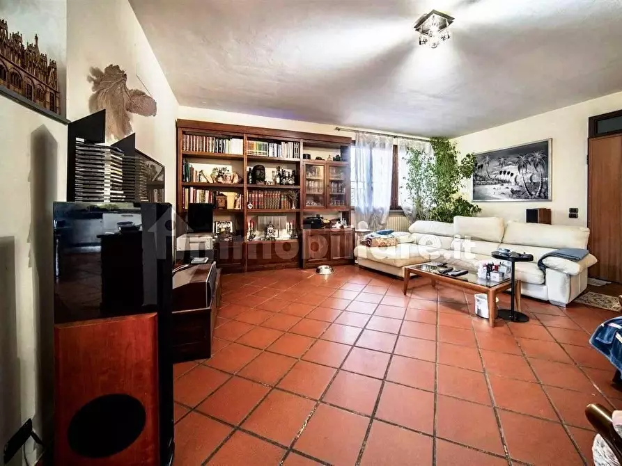 Immagine 3 di Casa bifamiliare in vendita  a San Giuliano Terme