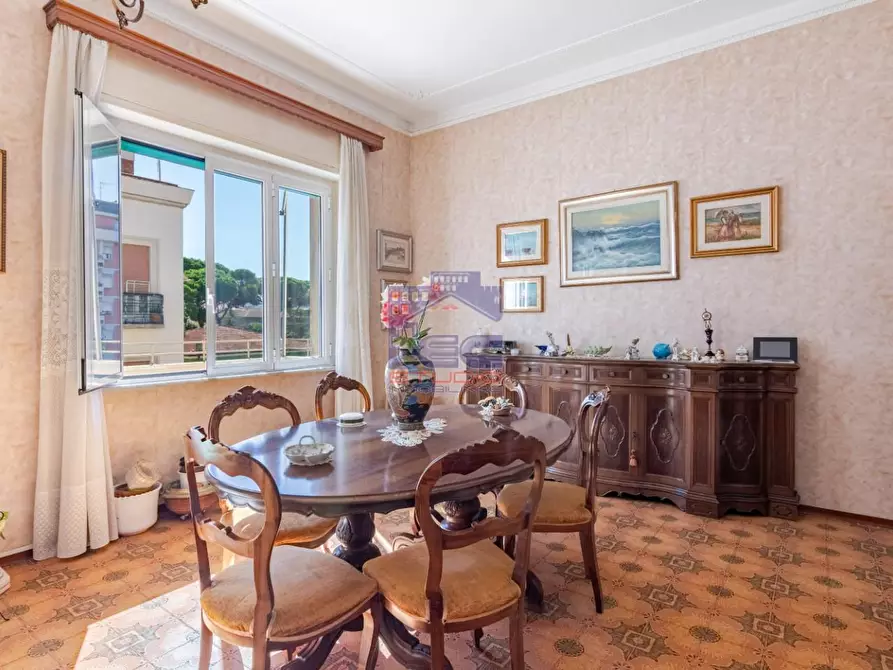 Immagine 5 di Appartamento in vendita  a Livorno