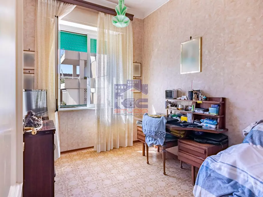 Immagine 17 di Appartamento in vendita  a Livorno