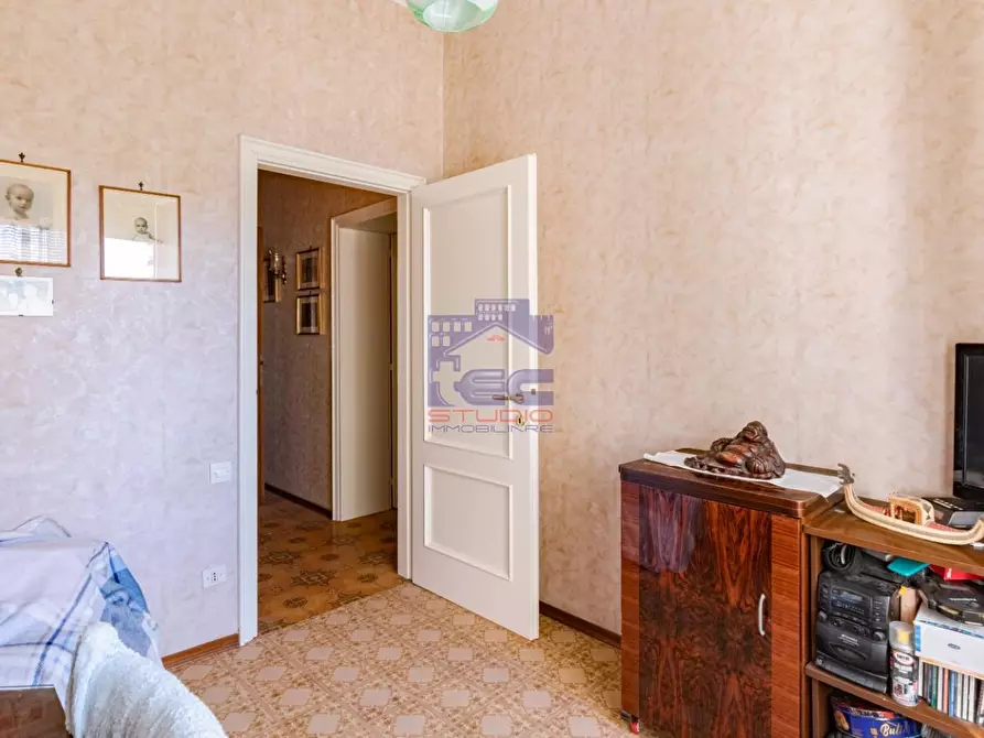 Immagine 21 di Appartamento in vendita  a Livorno